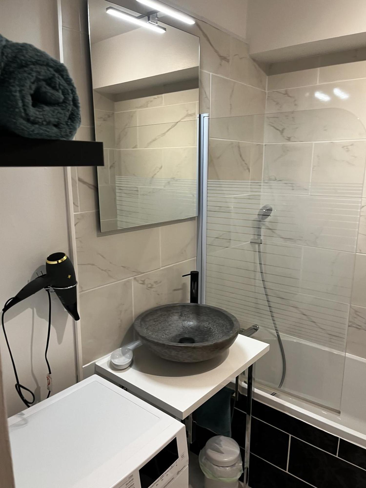 Super Appartement Cosy, Parking Prive كورسول-سور-مار المظهر الخارجي الصورة